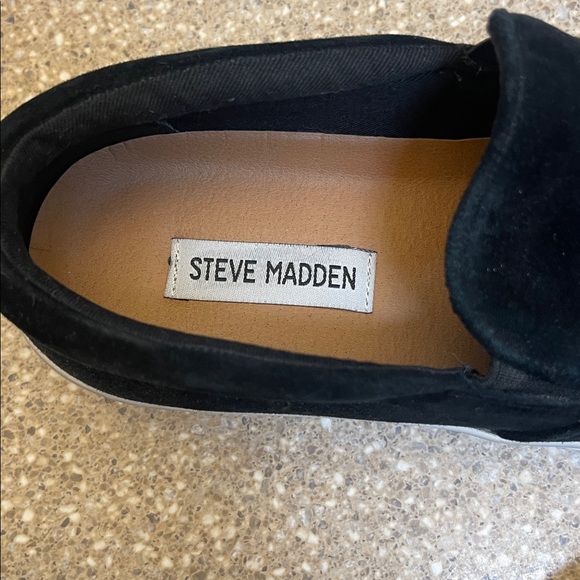 Steve Madden Gills black velvet slip on sneaker size 9 - Picture 2 of 9